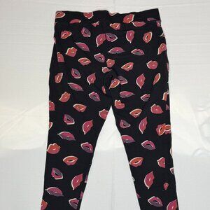 Torrid Full-Length Pocket Ponte Legging (Black/Red/Pink Lips)